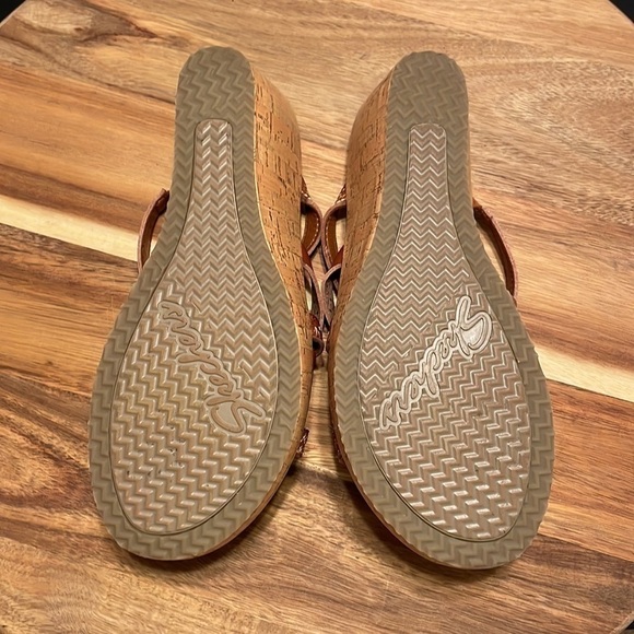 Skechers Sandals Womens Brown Tan Cork Wedges Platform Slip-Ons Strappy Summer - Picture 13 of 14